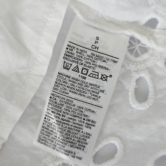 Old Navy Fit and Flare Smoked Midi Dress S White Eyelet NWT - Picture 5 of 8